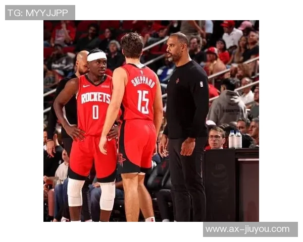 火箭队开季遭遇两连败半场进攻和空间问题亟待解决 火箭队开季遭遇两连败半场进攻和空间问题亟待解决