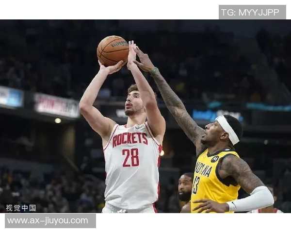 克洛尼上半场表现惊艳10投5中斩获16分2篮板2助攻1盖帽 克洛尼上半场表现惊艳10投5中斩获16分2篮板2助攻1盖帽