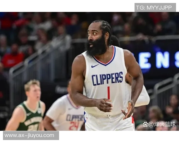 哈登带伤出战引争议卢指导强调尊重球员的比赛意愿