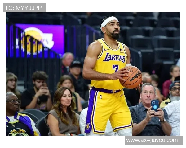 安东尼戴维斯左小腿轻微拉伤官方宣布将缺席至少两场比赛